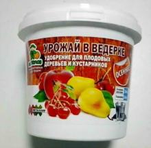 Надо ли после уборки урожая подкармливать плодовые деревья и ягодные кустарники?